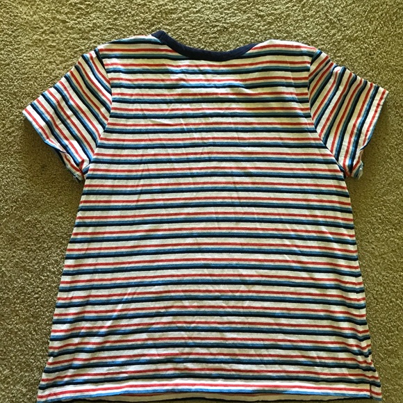 NWOT Old Navy T-shirt - Picture 4 of 4